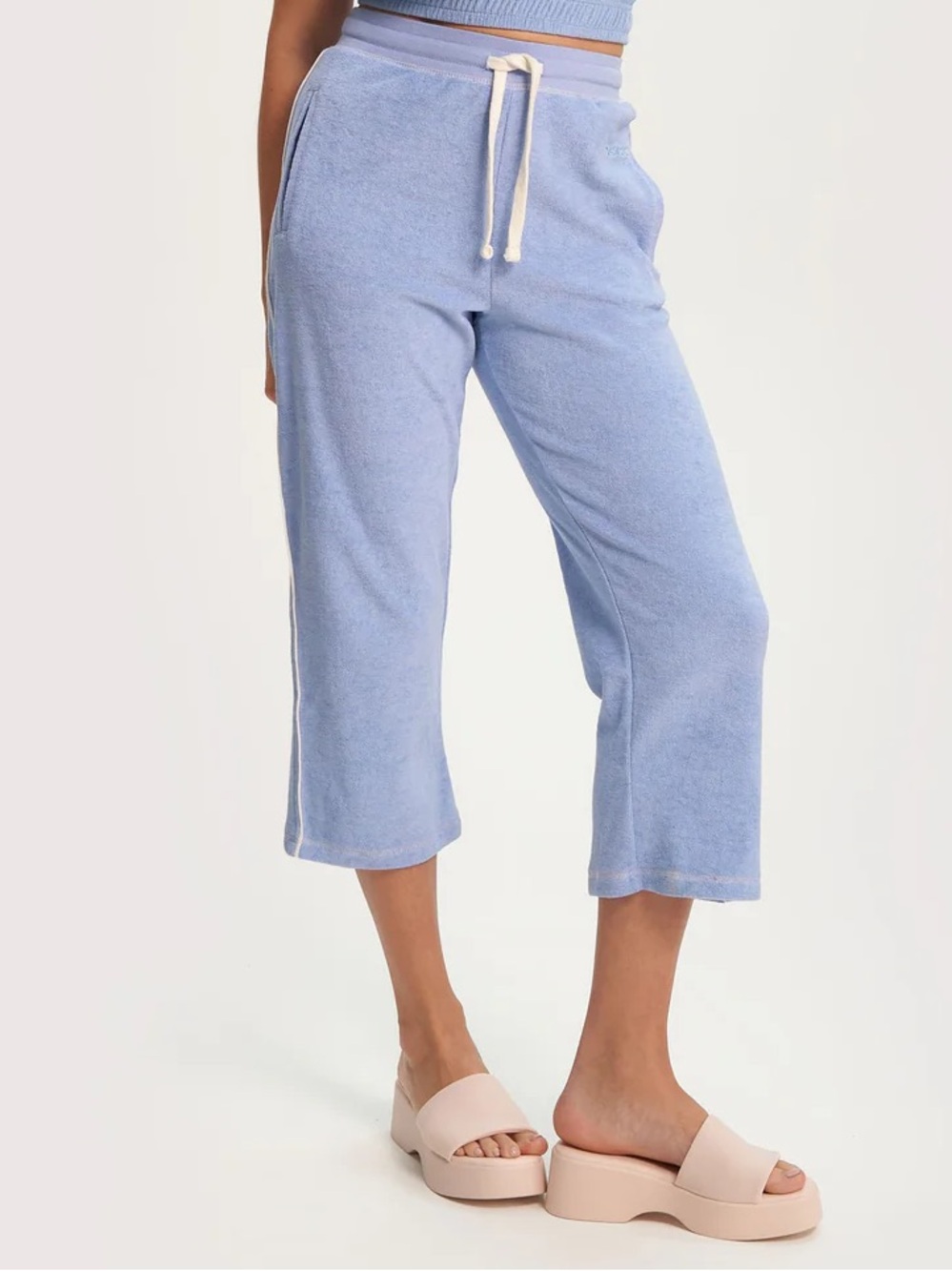 NWT- NOIZE Samiya Pant Light Blue Terry Crop